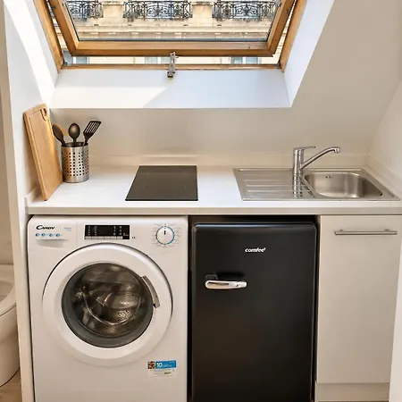 Apartment Bail Mobilite 30 Nuits Minimum Cozy A 40m Des Champs Elysees Paris