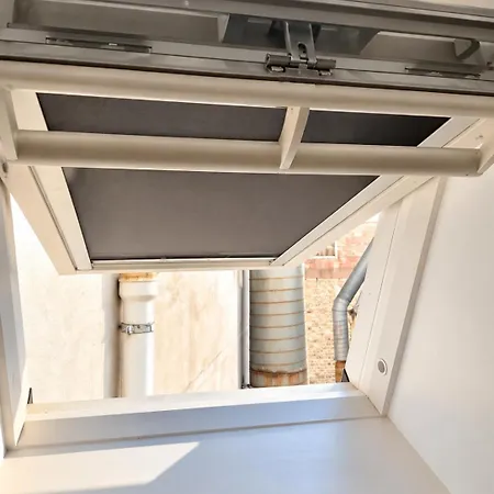 Apartment Bail Mobilite 30 Nuits Minimum Cozy A 40m Des Champs Elysees